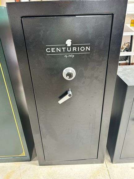 Centurion by Liberty Gun safe with key -Centurion By Liberty gun safe serial # 774965 Model #D-20