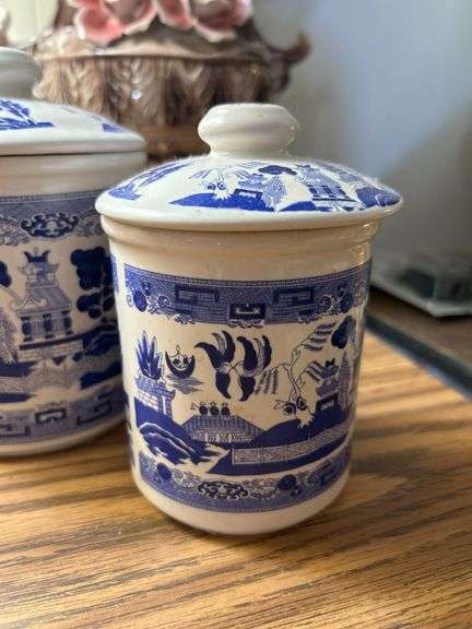 Blue Willow canister set