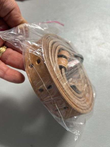 Leather shoulder sling