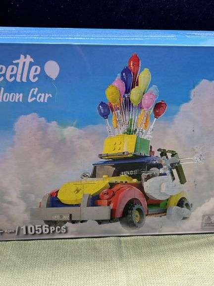 New ! Lego style Balloon car 1056 pcs .