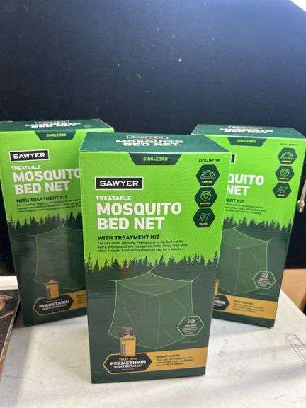 Nice new lot of 3 Treatable bed net with repellant