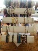 Jewelry holder and jewelry