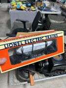 Awesome lot of vintage Lionel train items -look this lot up $$$$