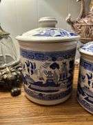 Blue Willow canister set