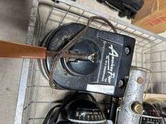 Awesome lot of vintage Lionel train items -look this lot up $$$$