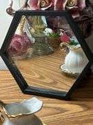 Nice lot of assorted items -see all photos