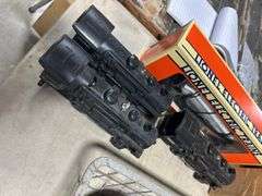Awesome lot of vintage Lionel train items -look this lot up $$$$