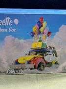 New ! Lego style Balloon car 1056 pcs .