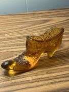 Pinwheel Amber glass slipper