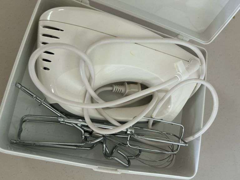 GE hand mixer set in hard case