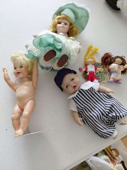 Group of dolls