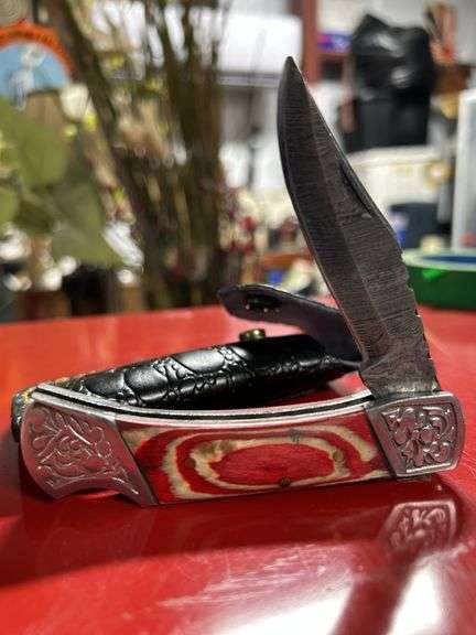 Damascus folding knife