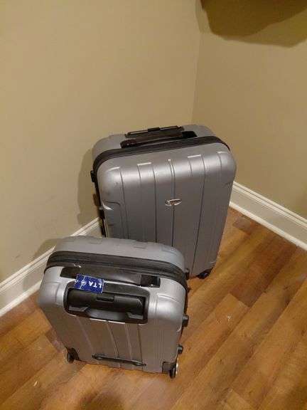 2 piece luggage set
