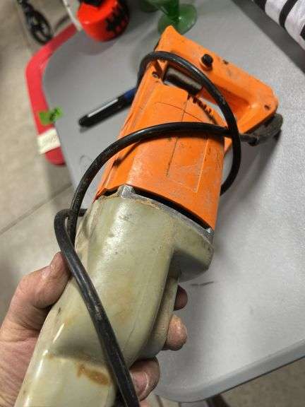 Reciprocating saw