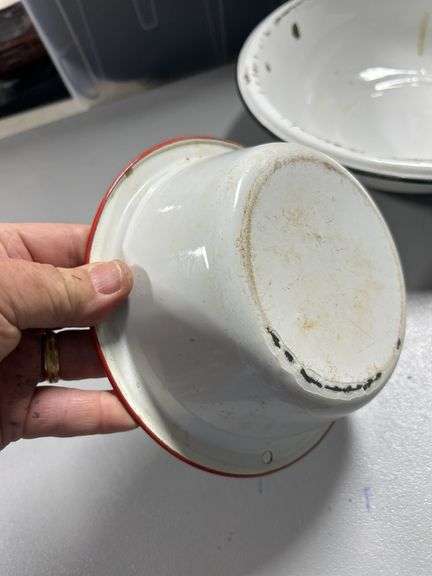 Old porcelain pans