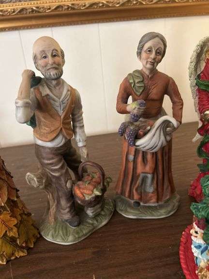 Crate lot of Christmas decor