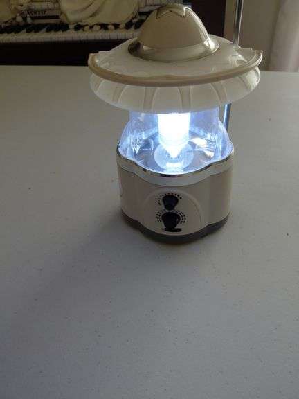 Lantern/radio