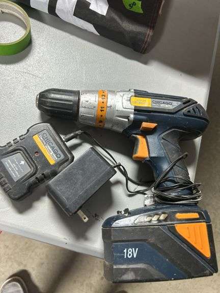 Working 18 V 1/2”  keyless drill