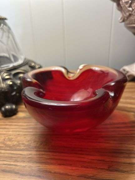 Murano glass ashtray, Mid-Century Modern