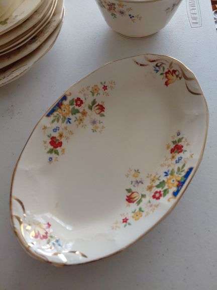 Misc pieces of china