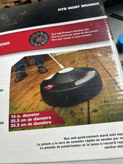 Briggs & Stratton rotating surface cleaner in the box