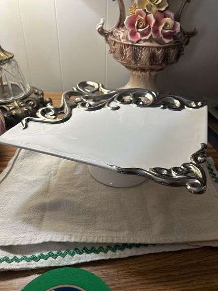 Nice elegant dessert stand