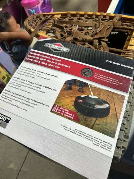 Briggs & Stratton rotating surface cleaner in the box
