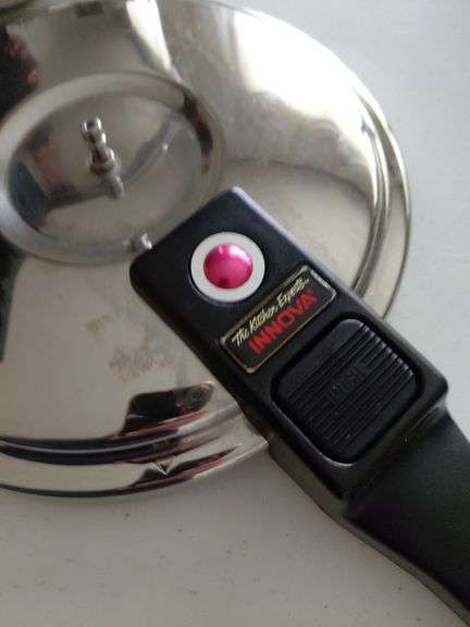 Pressure cooker