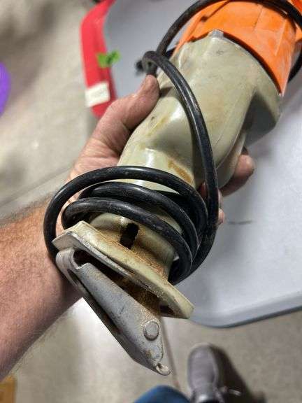 Reciprocating saw