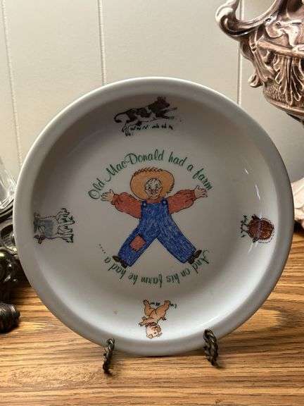 Old Macdonald had a farm child’s plate made in France
