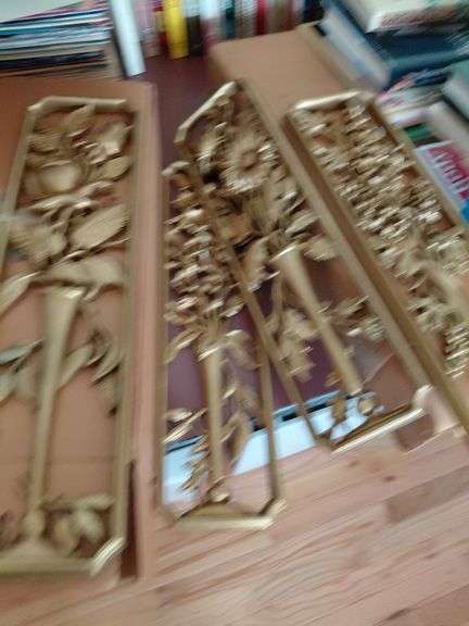 Homco wagon in box and wall plaques