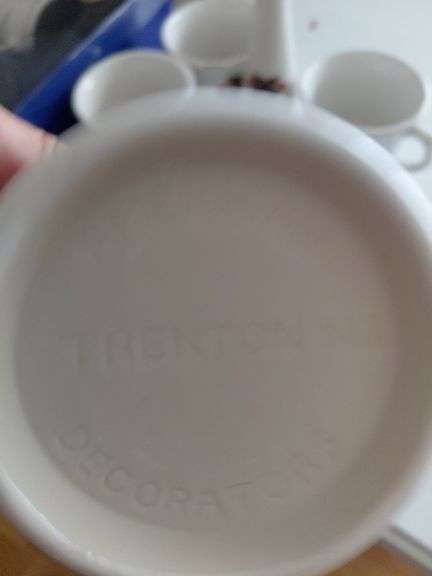 vintage ceramic coffee mug featuring the crest/seal of the United States Military Academy at West Po