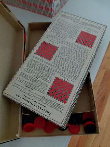 Vintage checker game