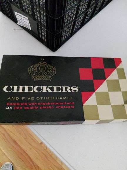 Vintage checker game