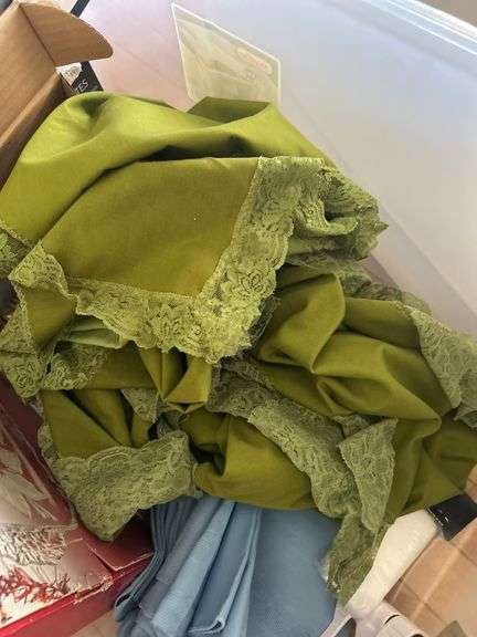 Crate and contents -see all photos