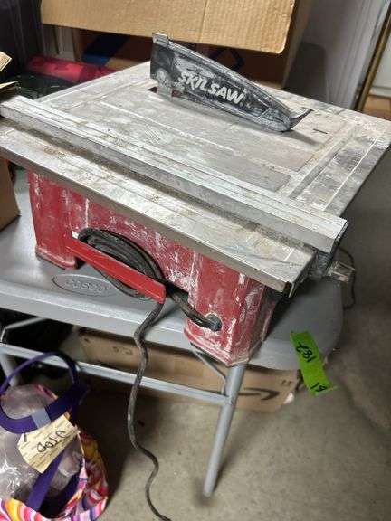 Unclean working skil tile saw ￼