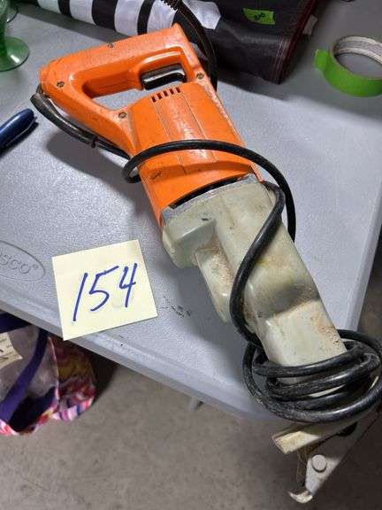 Reciprocating saw