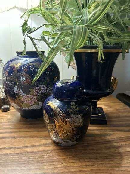 Nice oriental ceramic lot