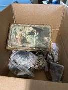 Box misc jewelry