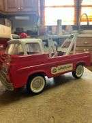 Amaco, American gas wrecker great shape made by Nylint ￼