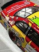 Kaey Kahne Popeye 75th anniversary 2004 Dodge intrepid total production 4320 (autographed )￼