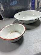 Old porcelain pans