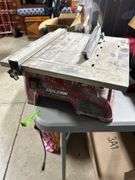 Unclean working skil tile saw ￼