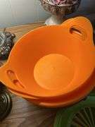 Box lot - Summertime plasticware and more - ￼see all photos