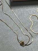 Nice pair of necklaces in the boxes