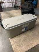 Like new ! Coleman 316 LARGE 150 quart cooler