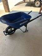 Like new Kobalt large 6 cu ft wheel barrow