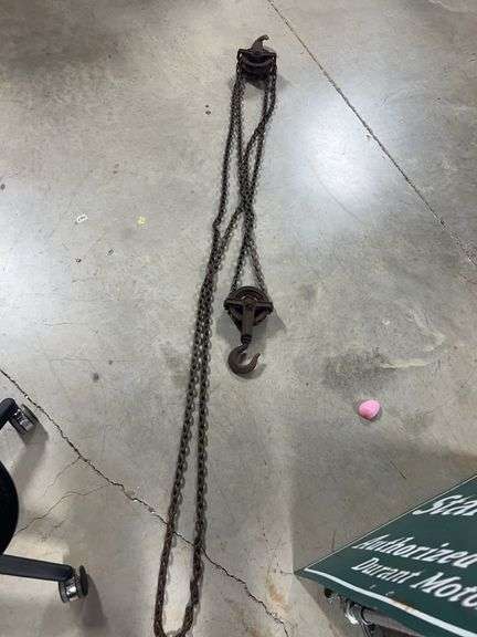 Good made old Red-D-Grab Chain hoist