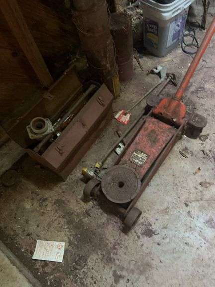 Floor Jack and toolbox