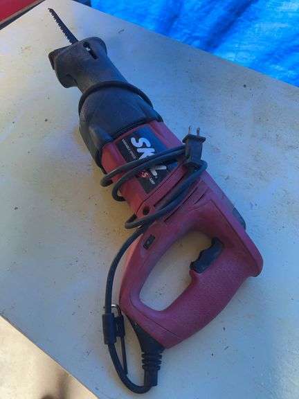 Skil variable speed 7.5 amp reciprocating saw ￼